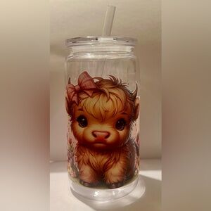 Adorable Highland Cow with pink bow tumbler.